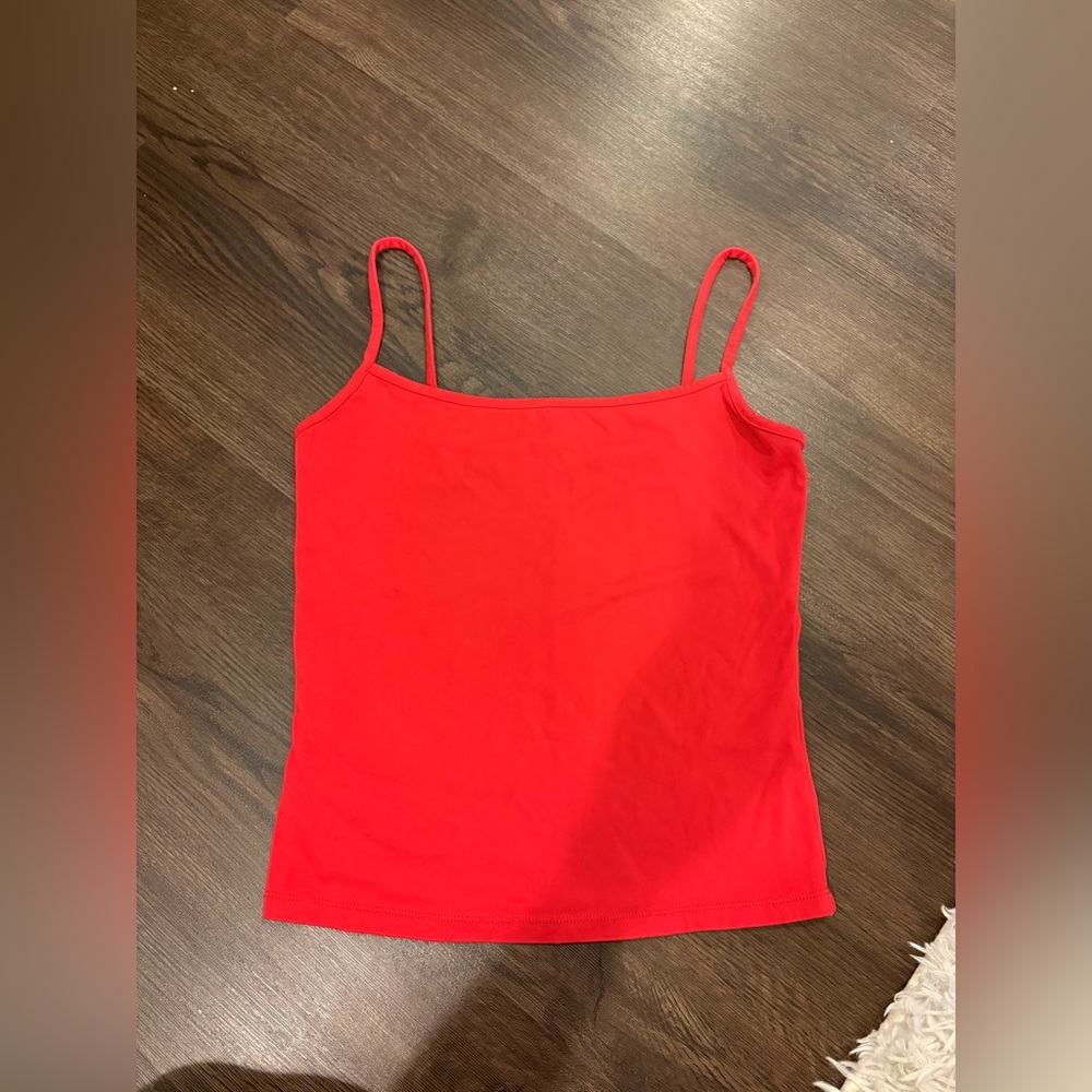 Garage sleek scoop cami